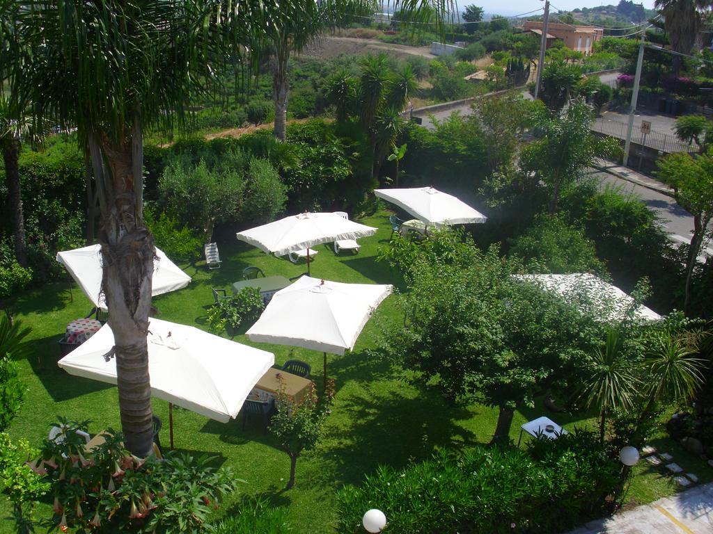 Villa Delle Vacanze Fiumefreddo di Sicilia Exterior photo