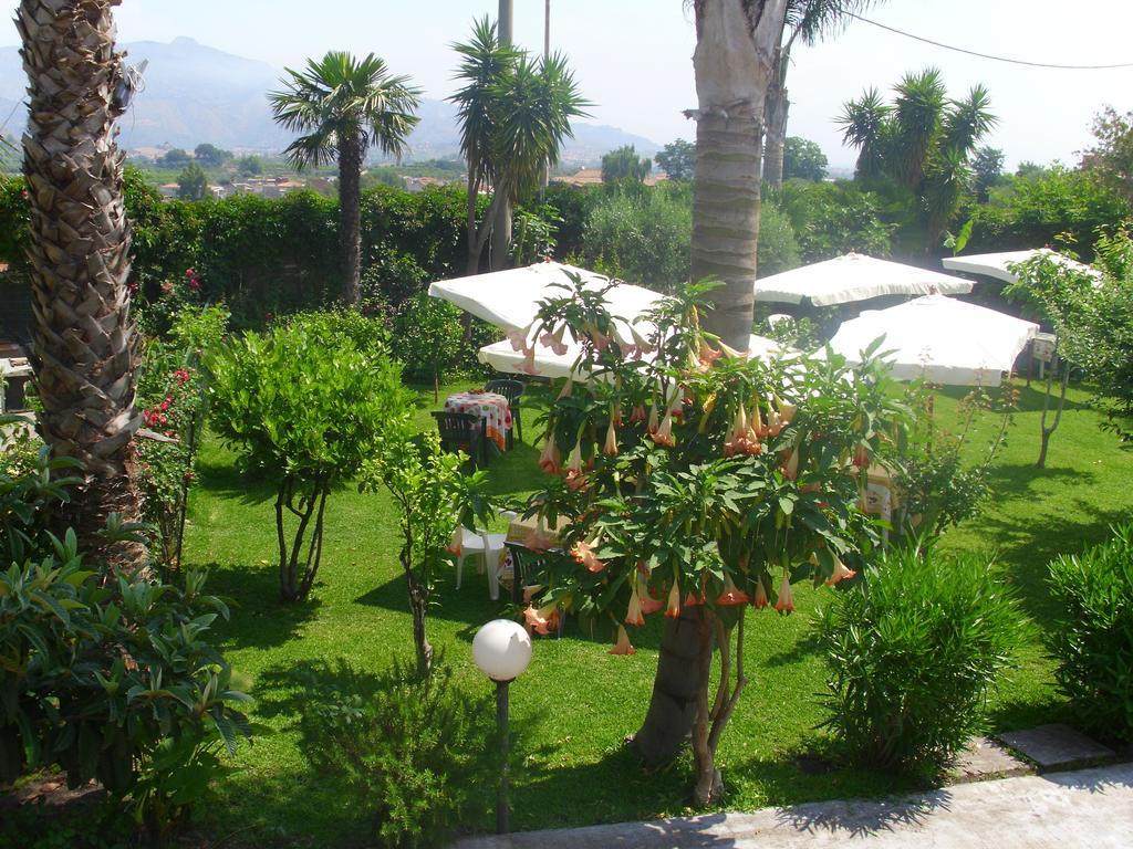 Villa Delle Vacanze Fiumefreddo di Sicilia Exterior photo