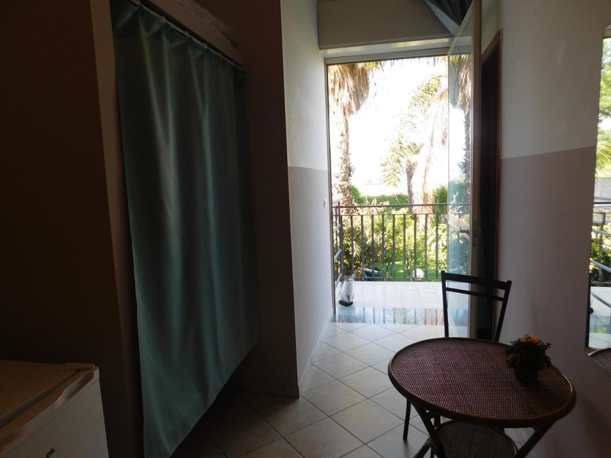 Villa Delle Vacanze Fiumefreddo di Sicilia Exterior photo